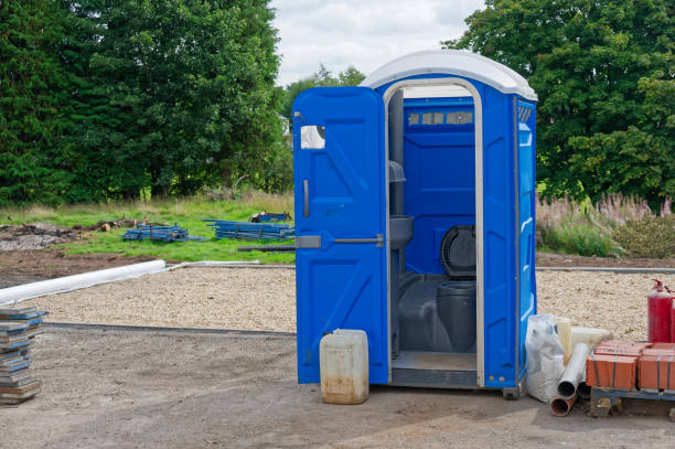 Types of Portable Toilets We Offer in Oxoboxo River, CT